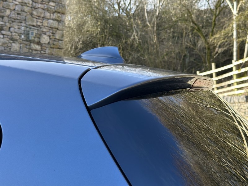 2018 (68) BMW 1 SERIES 120i [2.0] M Sport Shadow Ed 5dr  4996859