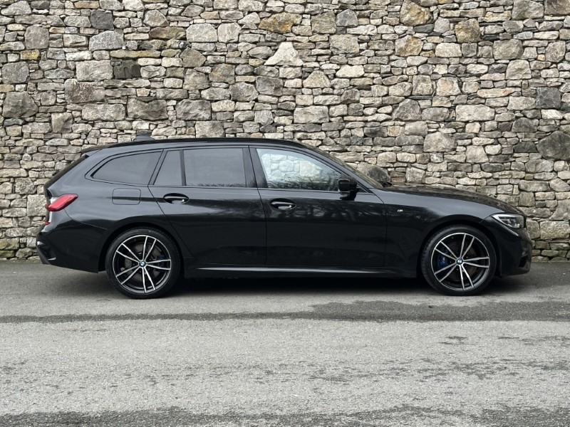 2020 (70) BMW 3 SERIES 330e M Sport Touring  4988940