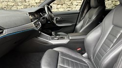 2020 (70) BMW 3 SERIES 330e M Sport Touring 4988978