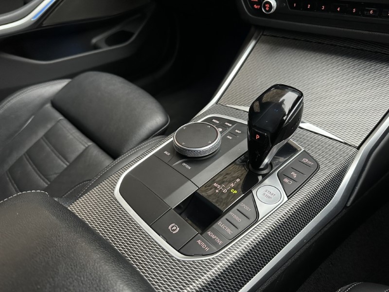 2020 (70) BMW 3 SERIES 330e M Sport Touring  4988961