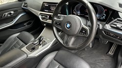 2020 (70) BMW 3 SERIES 330e M Sport Touring 4988949