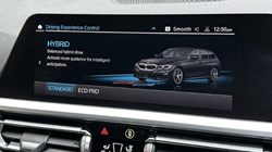 2020 (70) BMW 3 SERIES 330e M Sport Touring 4988999