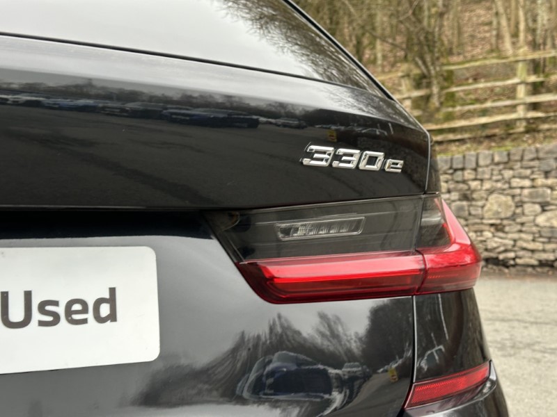 2020 (70) BMW 3 SERIES 330e M Sport Touring  4988944