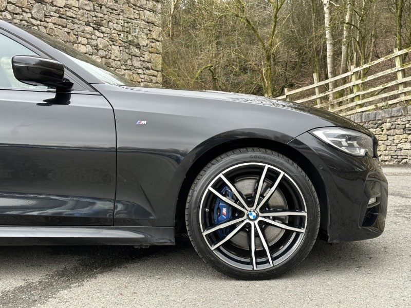 2020 (70) BMW 3 SERIES 330e M Sport Touring  4989012