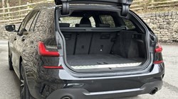 2020 (70) BMW 3 SERIES 330e M Sport Touring 4988948