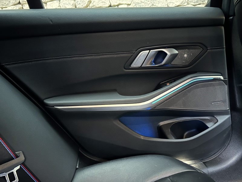 2020 (70) BMW 3 SERIES 330e M Sport Touring  4988954