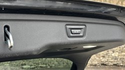 2020 (70) BMW 3 SERIES 330e M Sport Touring 4988947