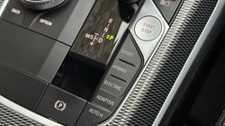 2020 (70) BMW 3 SERIES 330e M Sport Touring 4988962