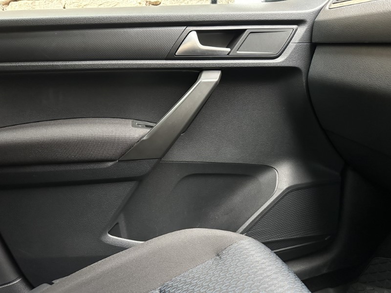 2016 (16) VOLKSWAGEN CADDY MAXI LIFE 2.0 TDI 150 5dr DSG 5003763