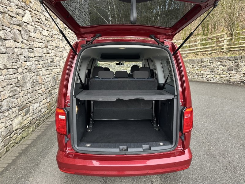 2016 (16) VOLKSWAGEN CADDY MAXI LIFE 2.0 TDI 150 5dr DSG 5003817