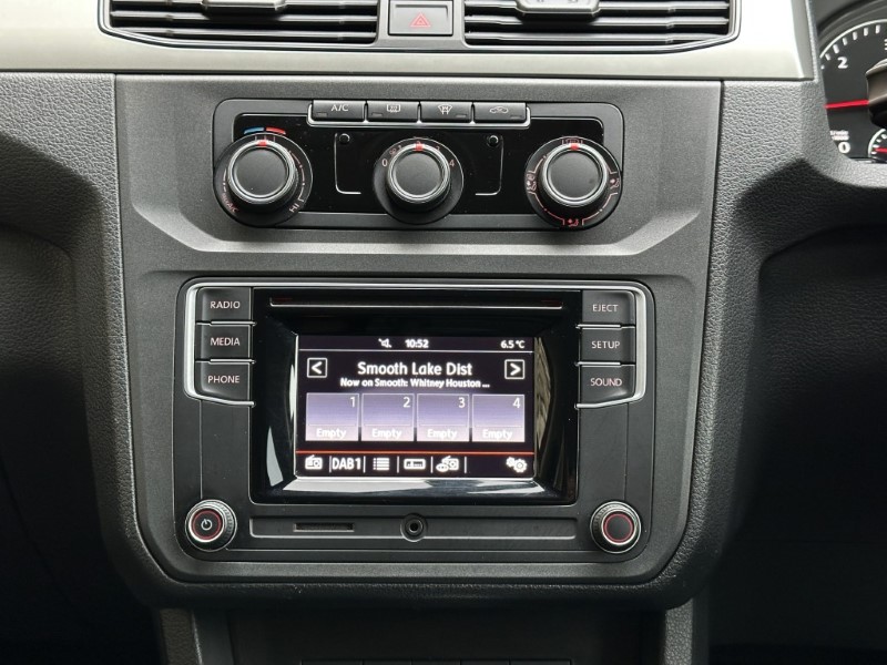 2016 (16) VOLKSWAGEN CADDY MAXI LIFE 2.0 TDI 150 5dr DSG 5003822