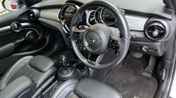 2022 (72) MINI HATCHBACK 2.0 Cooper S Exclusive 5dr Auto 5013080