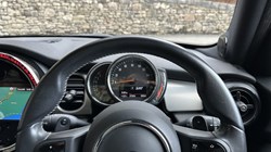 2022 (72) MINI HATCHBACK 2.0 Cooper S Exclusive 5dr Auto 5013133