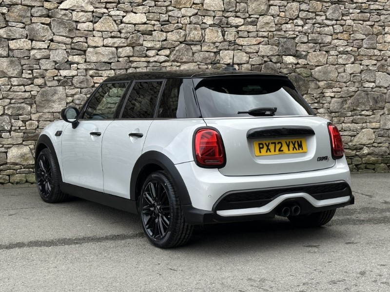 2022 (72) MINI HATCHBACK 2.0 Cooper S Exclusive 5dr Auto