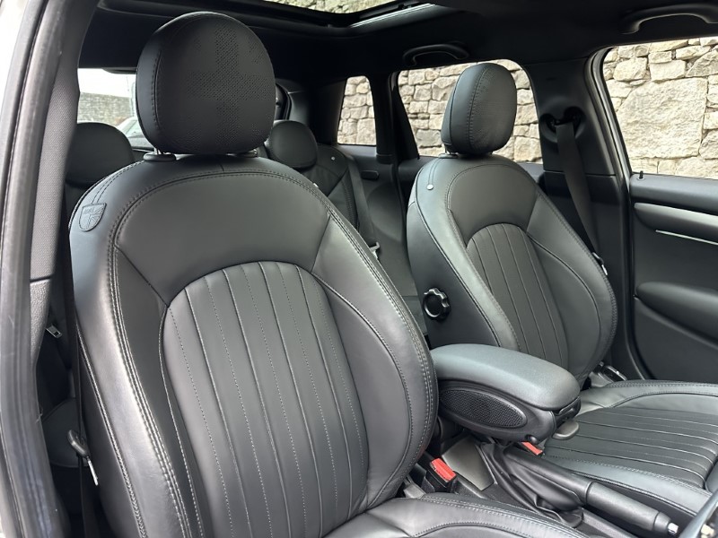 2022 (72) MINI HATCHBACK 2.0 Cooper S Exclusive 5dr Auto 5013084