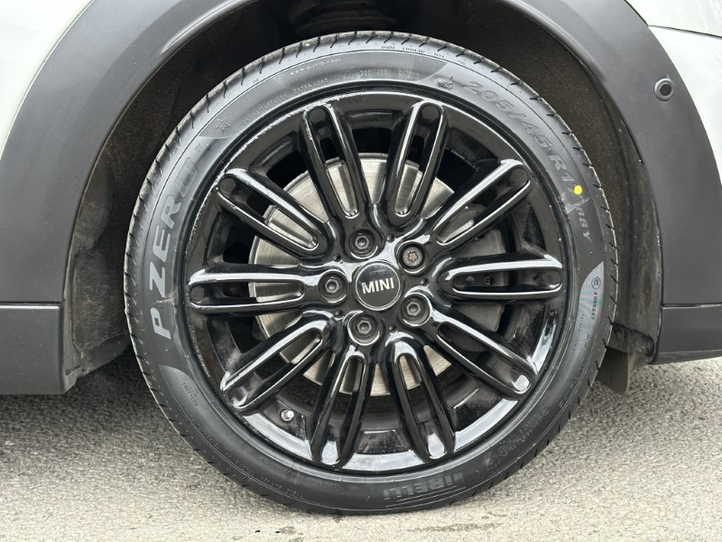 2022 (72) MINI HATCHBACK 2.0 Cooper S Exclusive 5dr Auto 5013142