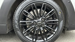 2022 (72) MINI HATCHBACK 2.0 Cooper S Exclusive 5dr Auto 5013142