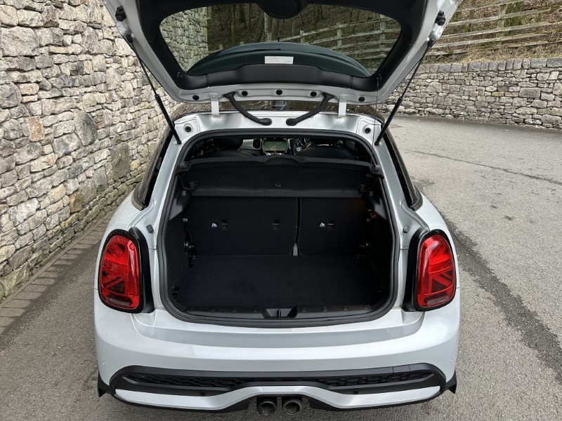 2022 (72) MINI HATCHBACK 2.0 Cooper S Exclusive 5dr Auto 5013079