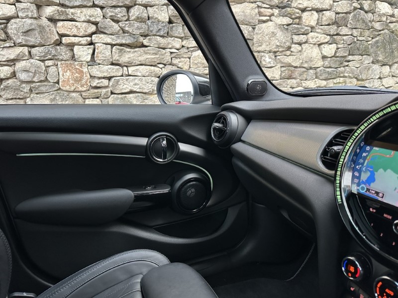 2022 (72) MINI HATCHBACK 2.0 Cooper S Exclusive 5dr Auto 5013094