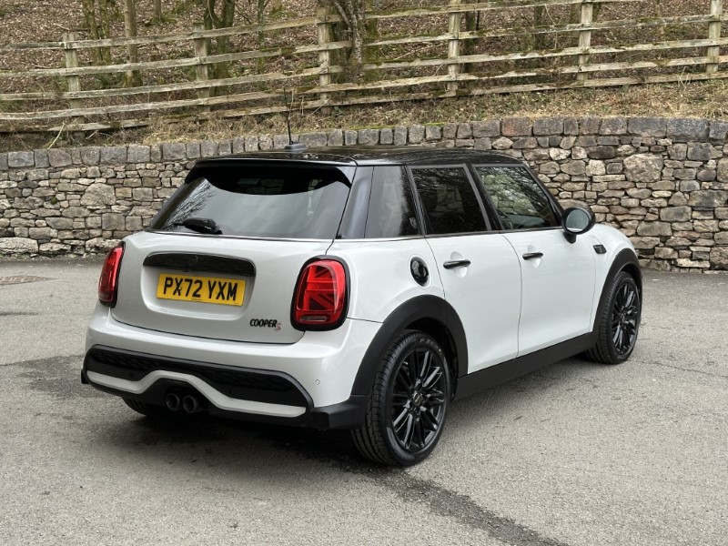 2022 (72) MINI HATCHBACK 2.0 Cooper S Exclusive 5dr Auto 5013145