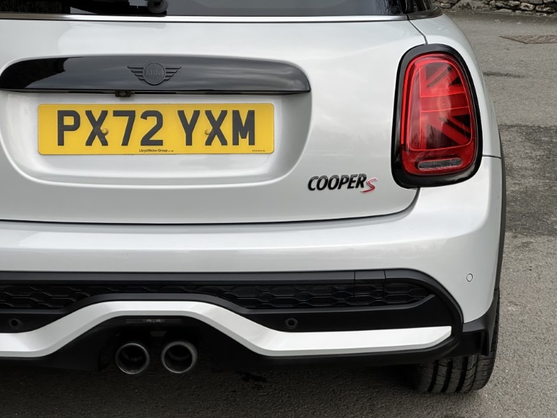 2022 (72) MINI HATCHBACK 2.0 Cooper S Exclusive 5dr Auto 5013077