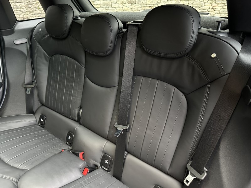 2022 (72) MINI HATCHBACK 2.0 Cooper S Exclusive 5dr Auto 5013120