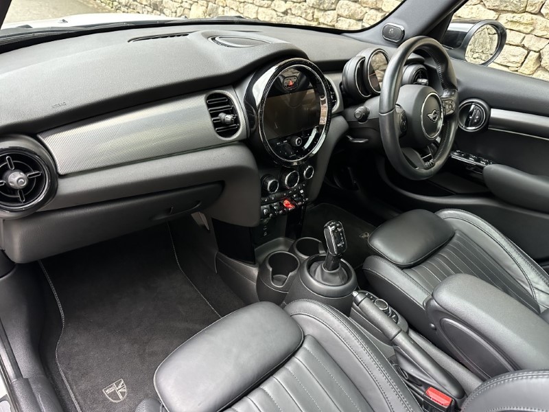 2022 (72) MINI HATCHBACK 2.0 Cooper S Exclusive 5dr Auto 5013107