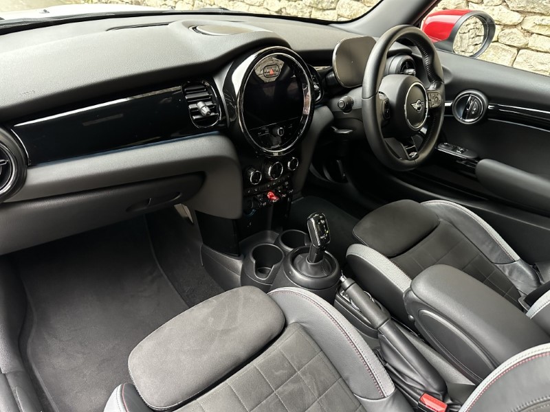 2022 (22) MINI HATCHBACK 2.0 John Cooper Works 3dr Auto 5016580