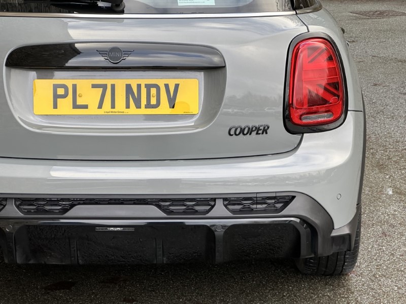 2021 (71) MINI HATCHBACK 1.5 Cooper Sport 5dr 5006309