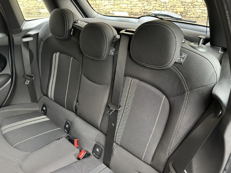 2021 (71) MINI HATCHBACK 1.5 Cooper Sport 5dr 5006370