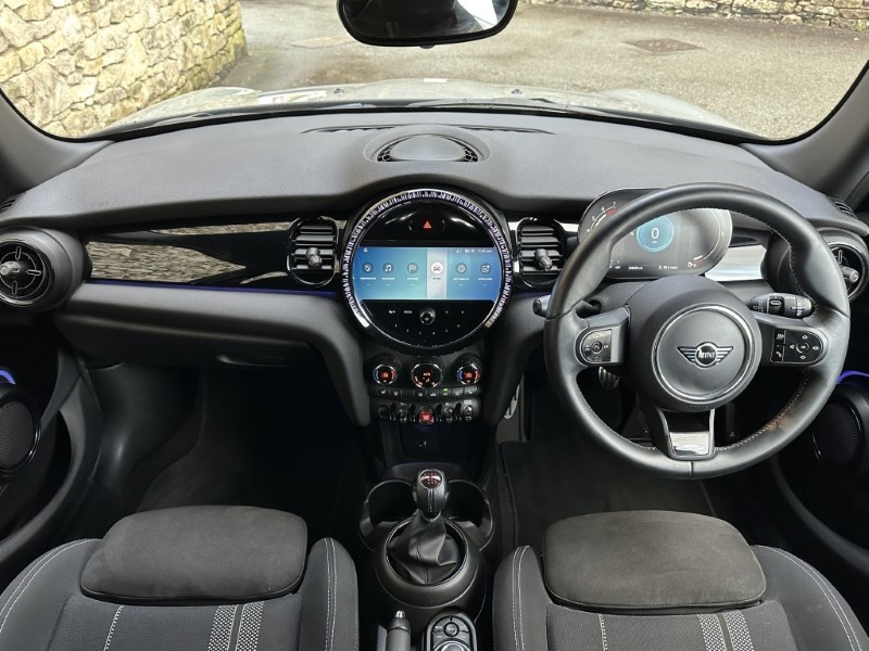 2021 (71) MINI HATCHBACK 1.5 Cooper Sport 5dr 5006321