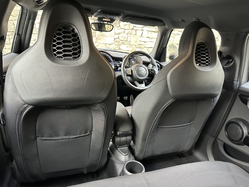 2021 (71) MINI HATCHBACK 1.5 Cooper Sport 5dr 5006371