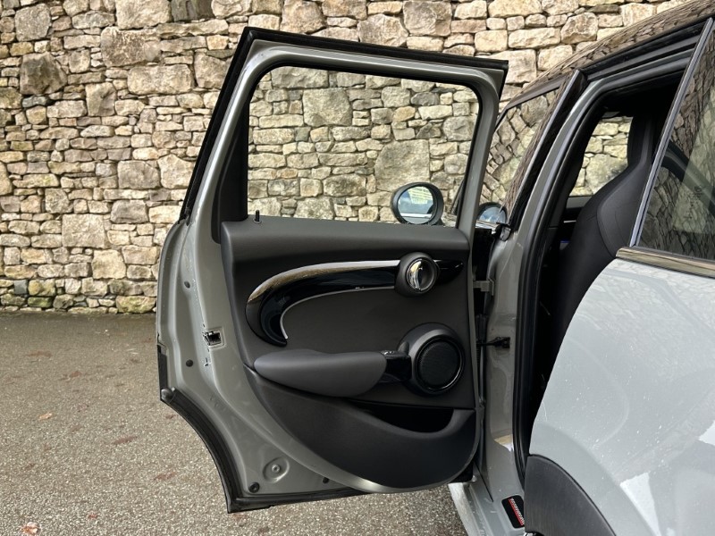 2021 (71) MINI HATCHBACK 1.5 Cooper Sport 5dr 5006357