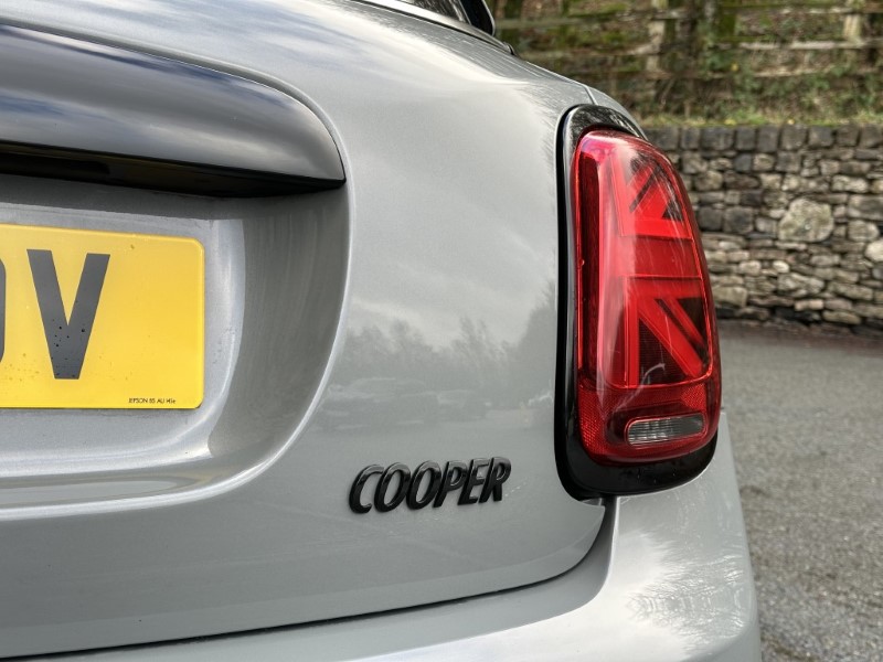 2021 (71) MINI HATCHBACK 1.5 Cooper Sport 5dr 5006310