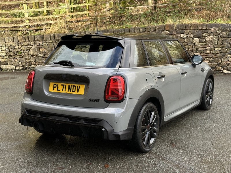 2021 (71) MINI HATCHBACK 1.5 Cooper Sport 5dr 5006352