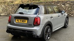 2021 (71) MINI HATCHBACK 1.5 Cooper Sport 5dr 5006352
