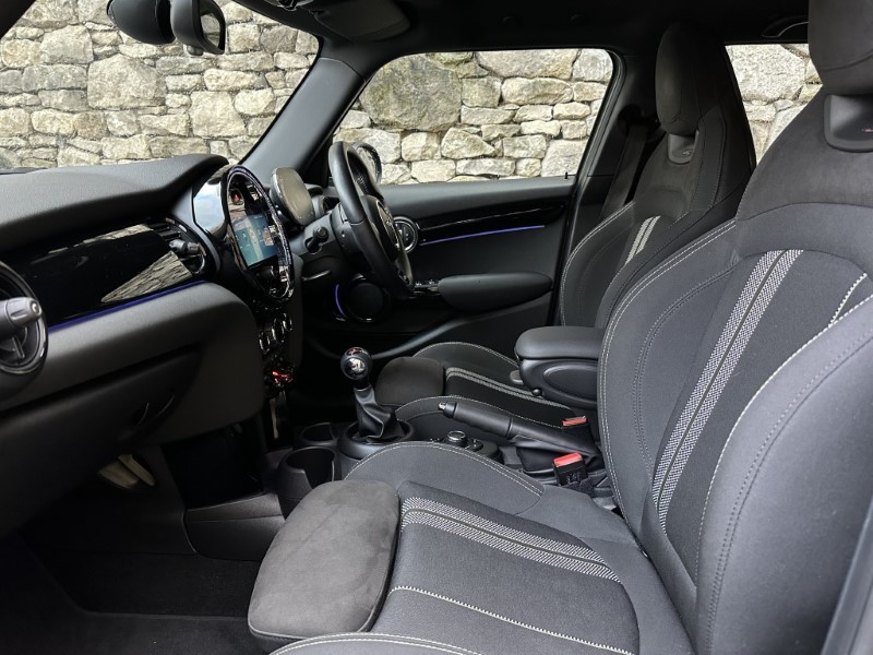 2021 (71) MINI HATCHBACK 1.5 Cooper Sport 5dr 5006333