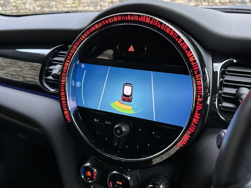 2021 (71) MINI HATCHBACK 1.5 Cooper Sport 5dr 5006335