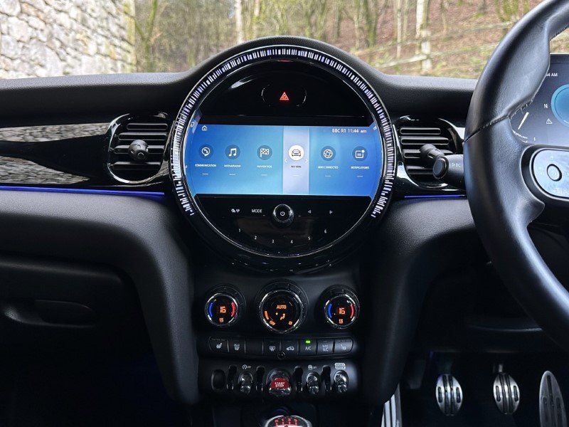 2021 (71) MINI HATCHBACK 1.5 Cooper Sport 5dr 5006318