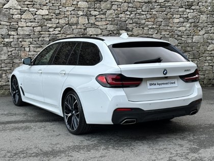 2021 (21) BMW 5 SERIES 520i MHT M Sport 5dr Touring