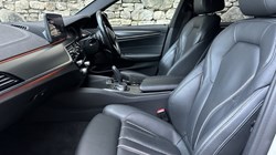 2021 (21) BMW 5 SERIES 520i MHT M Sport 5dr Touring 5011835