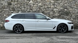 2021 (21) BMW 5 SERIES 520i MHT M Sport 5dr Touring 5011803
