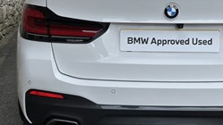 2021 (21) BMW 5 SERIES 520i MHT M Sport 5dr Touring 5011805