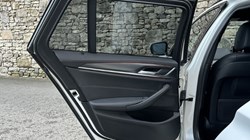 2021 (21) BMW 5 SERIES 520i MHT M Sport 5dr Touring 5011845