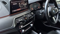 2021 (21) BMW 5 SERIES 520i MHT M Sport 5dr Touring 5011837