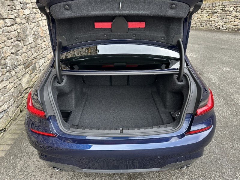 2020 (70) BMW 3 SERIES 330d M Sport Pro Edition 4dr Saloon  5010150