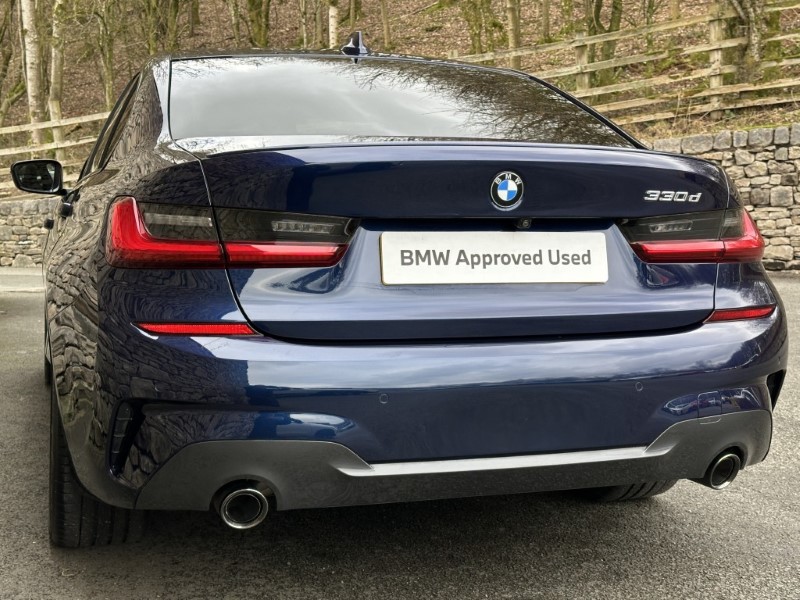 2020 (70) BMW 3 SERIES 330d M Sport Pro Edition 4dr Saloon  5010154