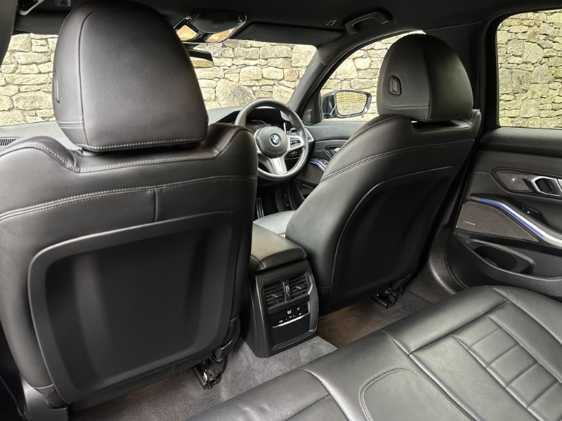 2020 (70) BMW 3 SERIES 330d M Sport Pro Edition 4dr Saloon  5010194