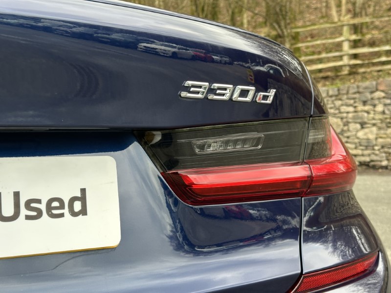 2020 (70) BMW 3 SERIES 330d M Sport Pro Edition 4dr Saloon  5010153