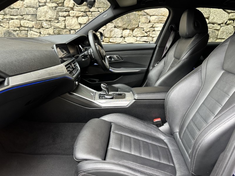 2020 (70) BMW 3 SERIES 330d M Sport Pro Edition 4dr Saloon  5010182